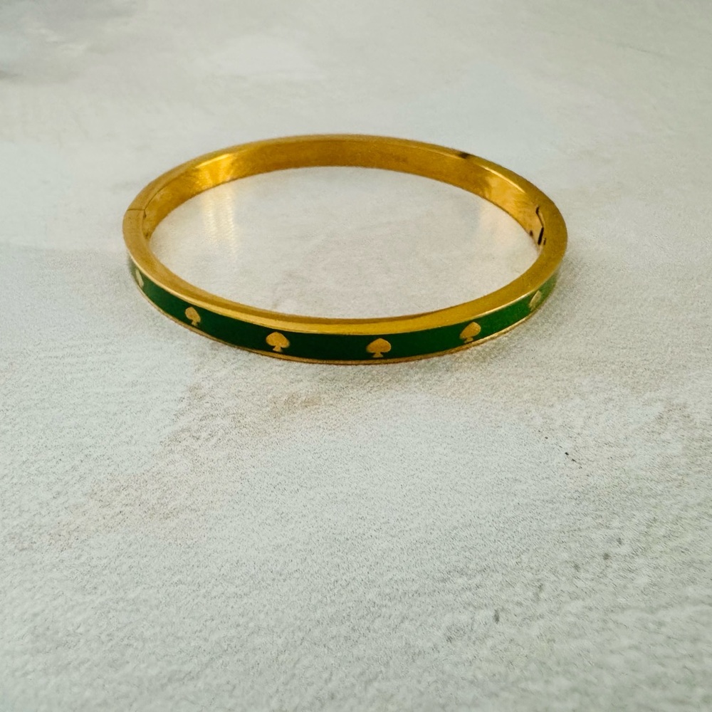Kate Spade Green & Gold Enamel Spot The Spade Enamel Hinged Bangle Bracelet - Picture 2 of 12